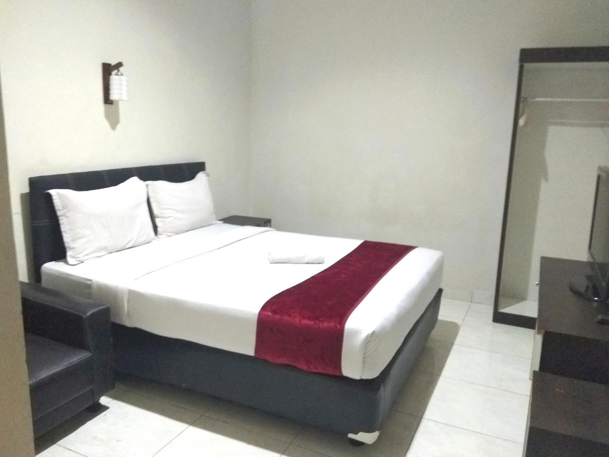 Oyo 2991 Satya 2* Makassar