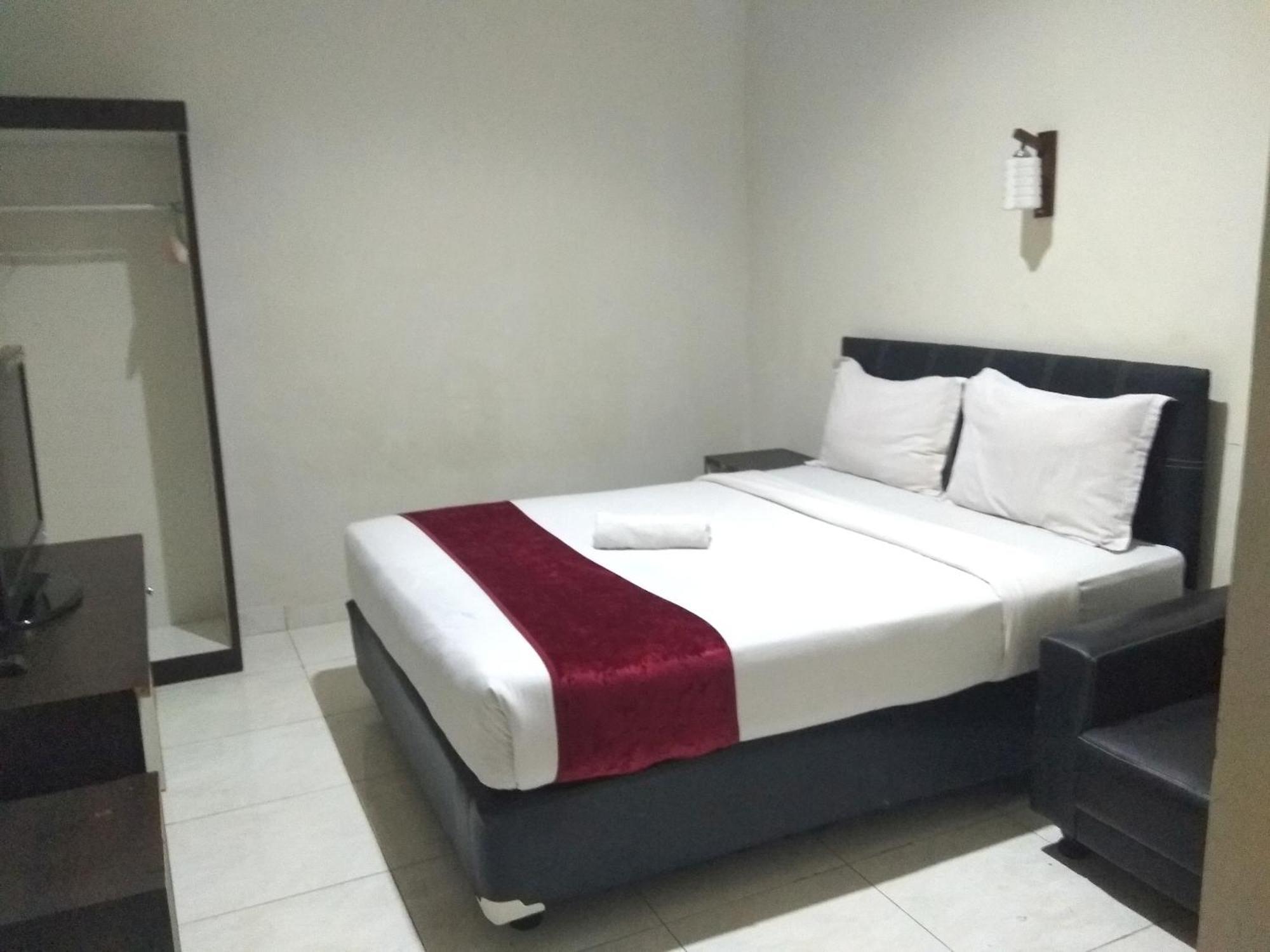 Oyo 2991 Satya Hotel 2*